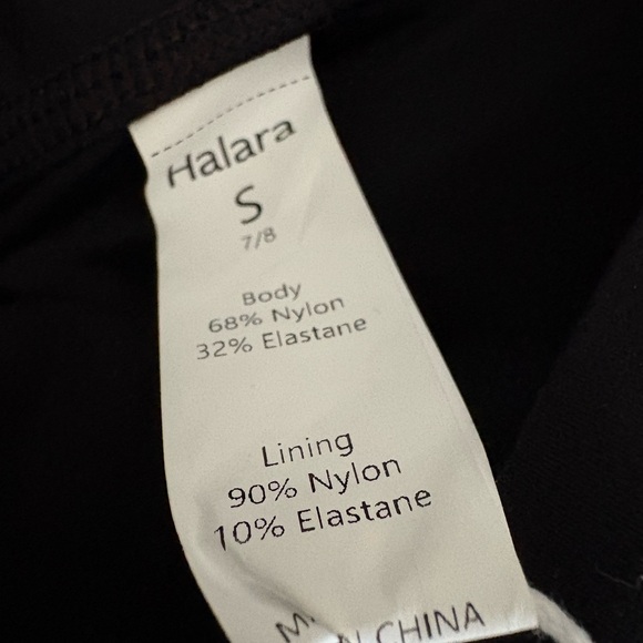 HALARA Booty Enhanced Black Leggings - Picture 5 of 5